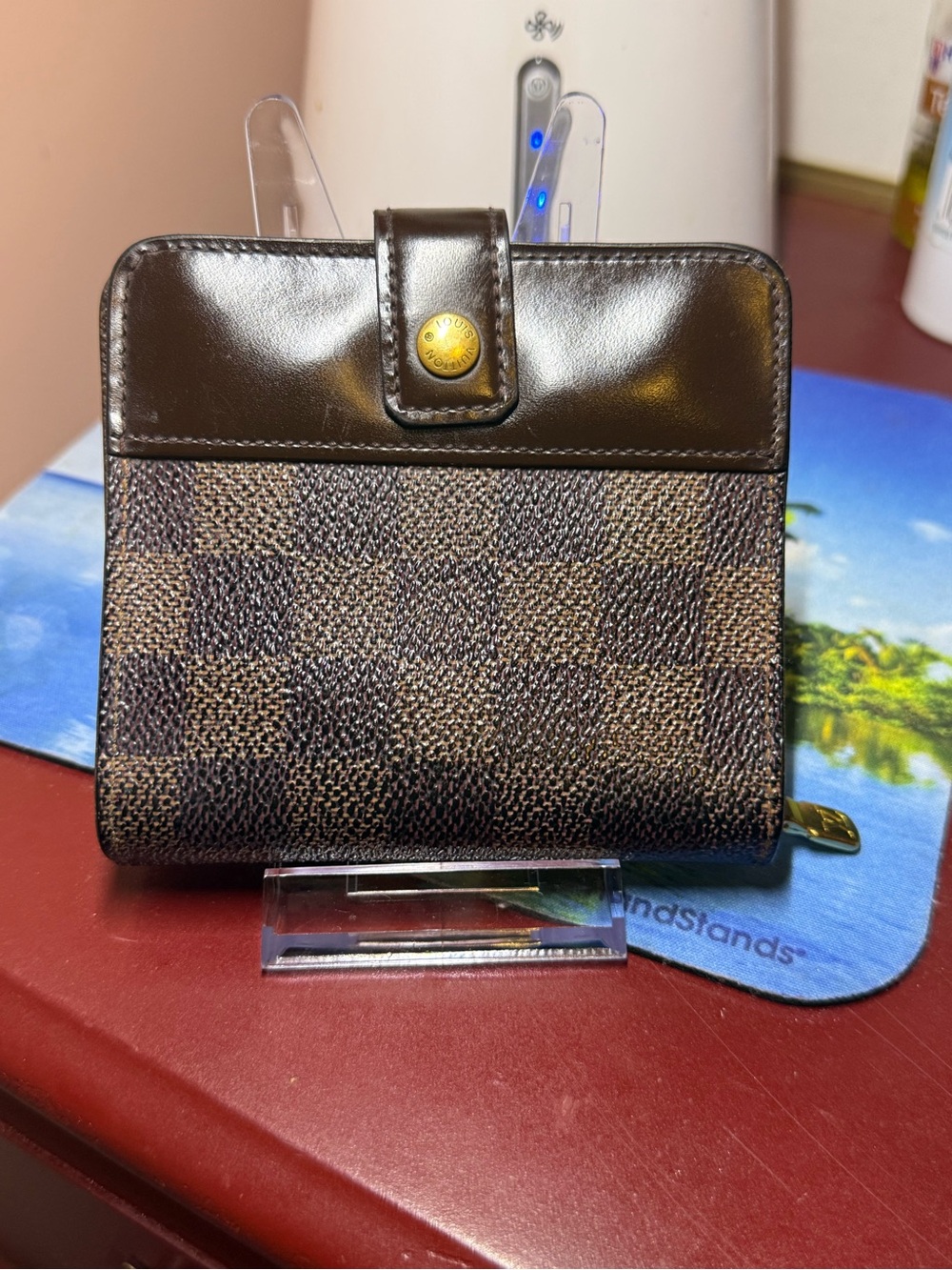 LV   Compact Wallet with Snap